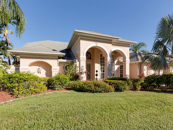 2nd image of 6822 Highland Pines Cir