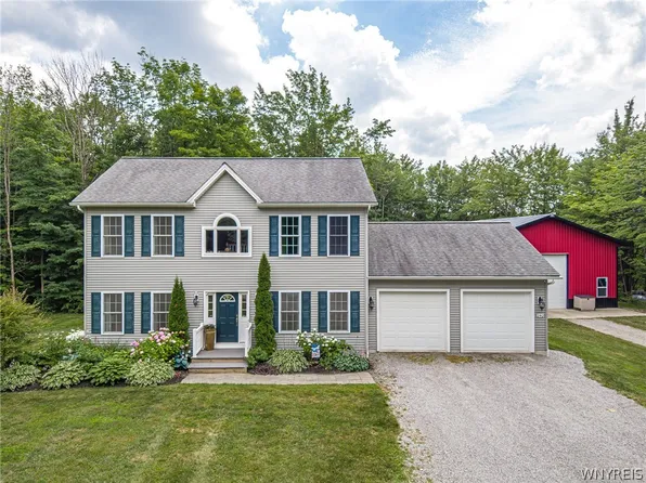 240 Sinn Rd, Cowlesville, NY 14037