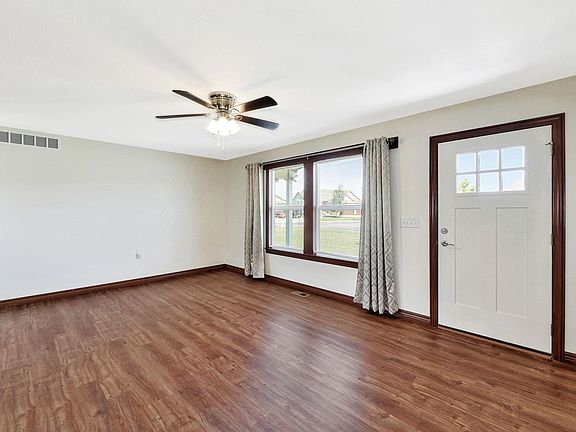 4th image of 2311 S McKenzie Ct