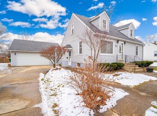 222 Emery St, Joliet, IL 60436