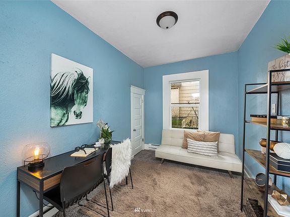 4th image of 2239 E Morton St