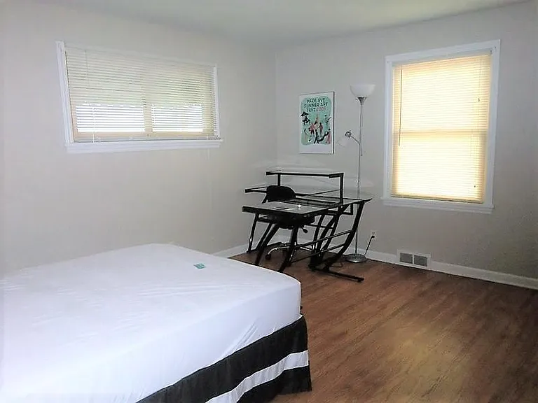 109 Westmoreland Dr — Photo 12