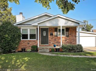 1014 Bentley Dr, Monroe, MI 48162