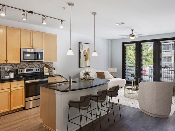 300 N Lamar Blvd #1-205