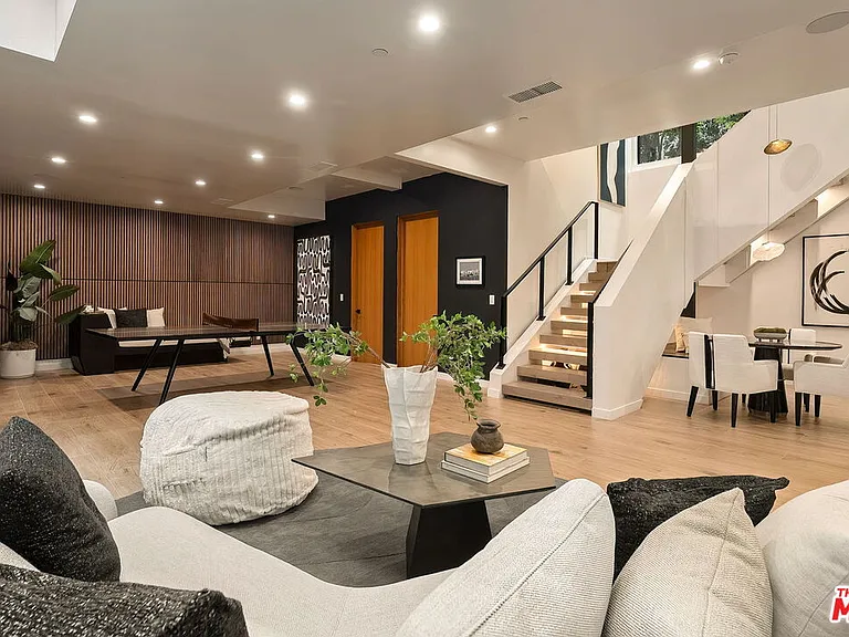 10326 Keswick Ave — Photo 58
