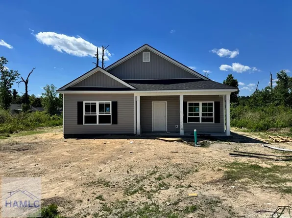 51 Mary St, Pembroke, GA 31321