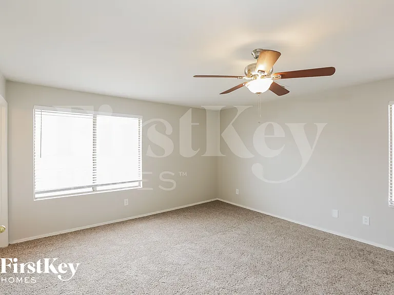 7963 W Marlette Ave — Photo 10