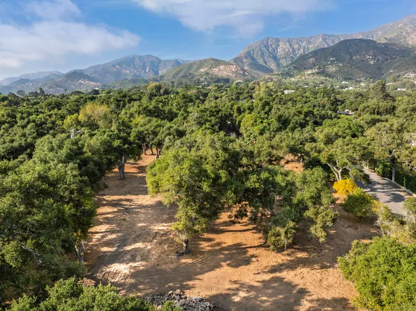 627 Oak Grove Dr, Santa Barbara, CA 93108