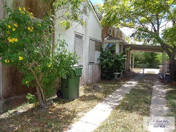 3rd image of 202 Ebony Ave