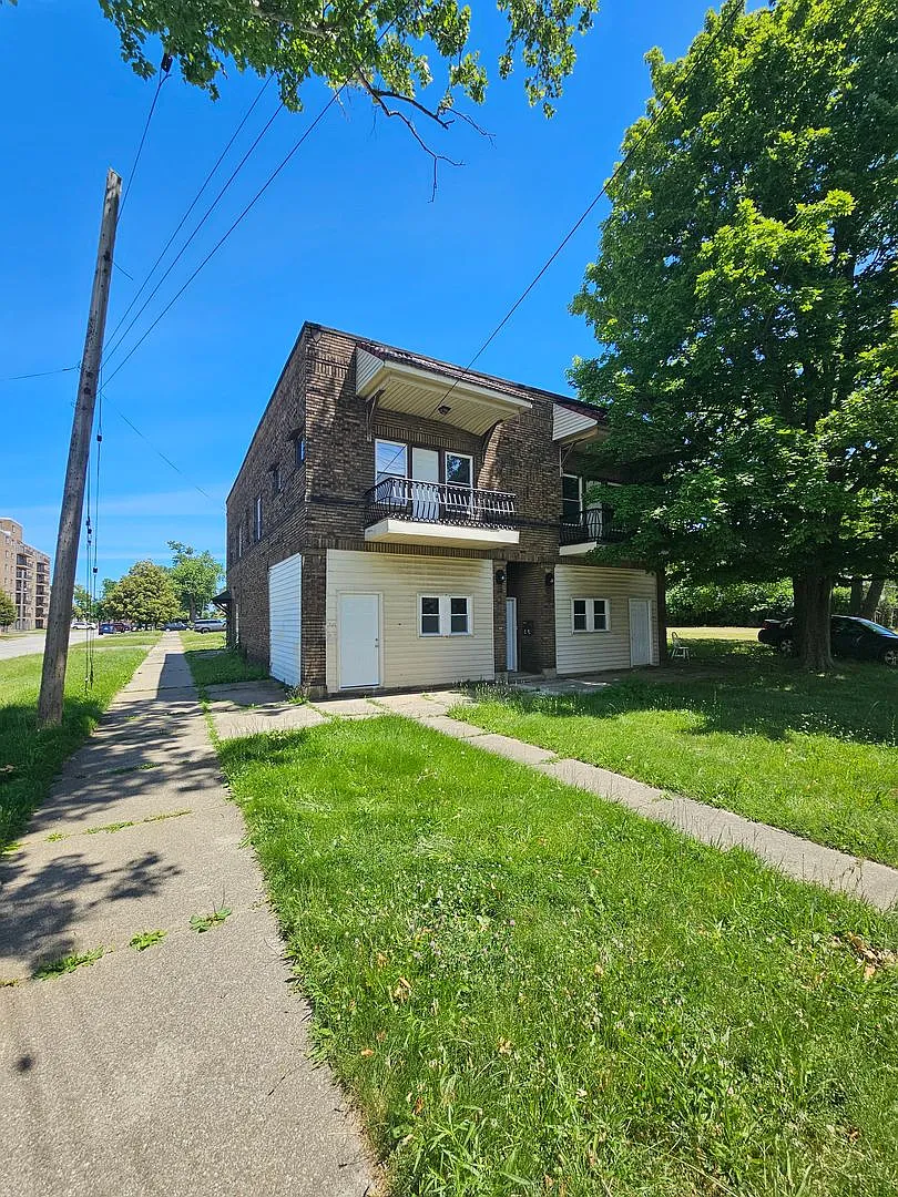 14201 Westropp Ave — Photo 3
