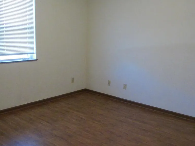207 Ruth Ave — Photo 7