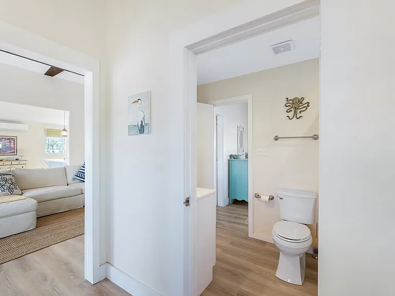 1 Lauderdale Dr — Photo 12
