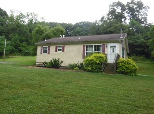 456 Markle Rd, Apollo, PA 15613