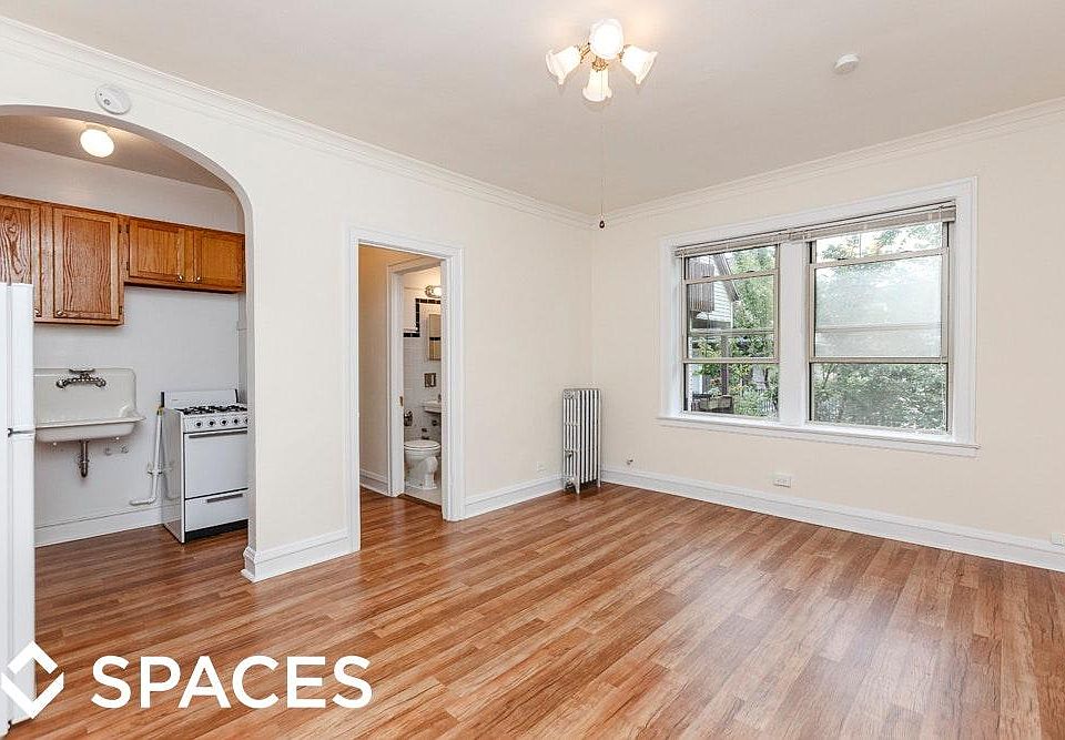 1st image of 2536 N Sawyer Ave #3O6