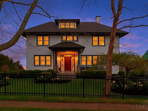 2nd image of 729 Betula Ave