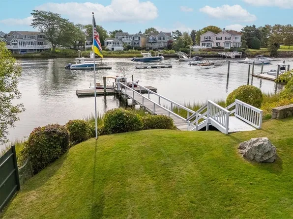 41 Hayward Rd, Barnstable, MA 02630