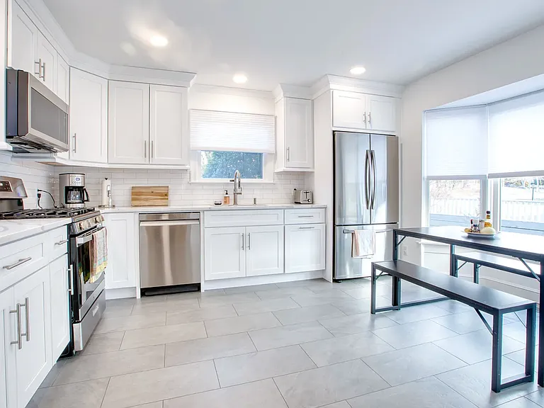 32 Seminary St #2 — Photo 11