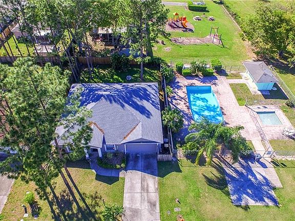 4th image of 7872 Sugar Pine Blvd
