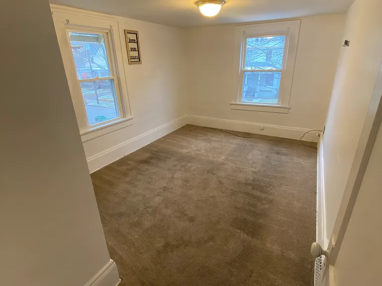 860 Chalker St #B — Photo 4