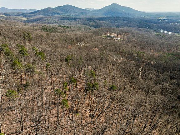 2nd image of 8 Mount Mincie Rd