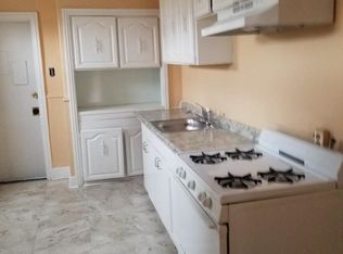 14 Oakland St, Trenton, NJ