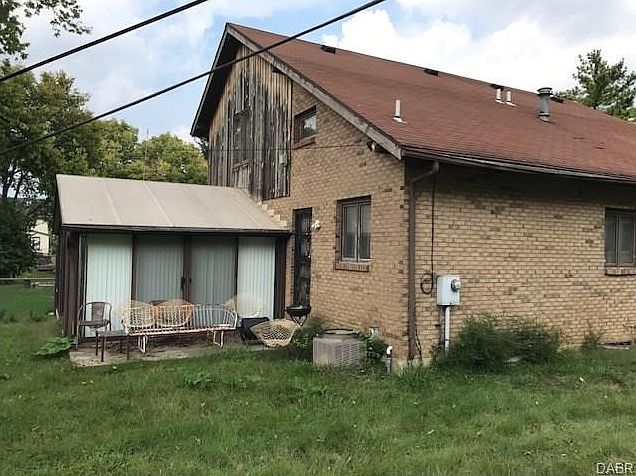 2nd image of 731 Mount Clair Ave