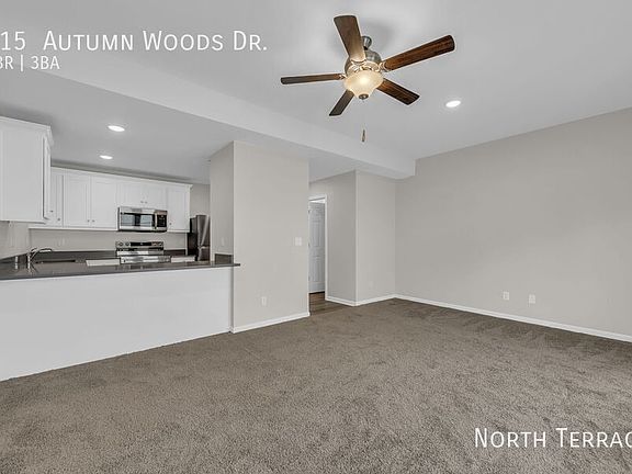 5th image of 215 Autumn Woods Dr