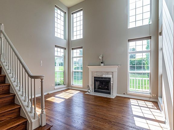 5th image of 110 Pembroke Cir