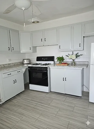2 bed, $1,600 — Photo 4