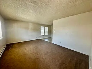 628 E 16th Aly #1