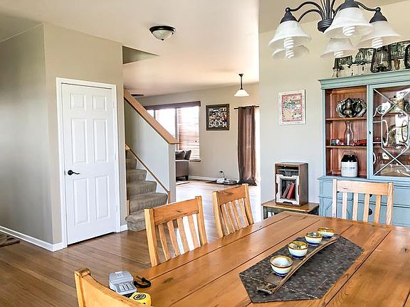 4th image of 2407 White Rose Dr