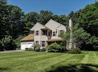 454 Crystal St, Haverhill, MA 01832