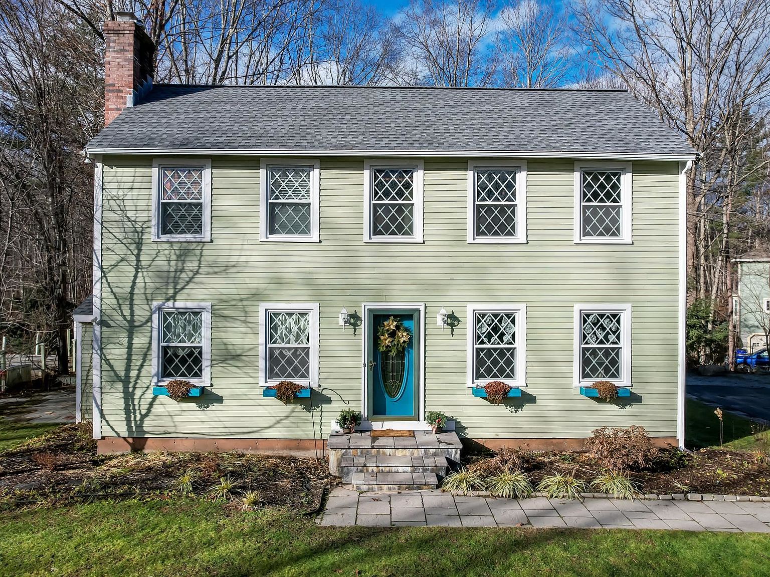 8 Mercier Court, Goffstown, NH 03045 Zillow