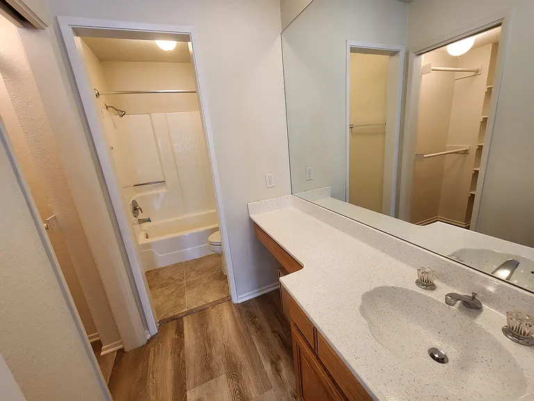 10444 Canoga Ave #33 — Photo 14