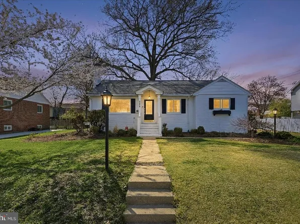 6020 Amherst Ave, Springfield, VA 22150