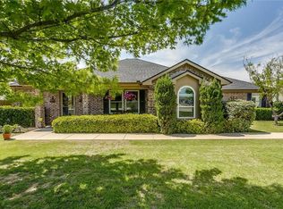 141 Lexington Ct, Haslet, TX 76052
