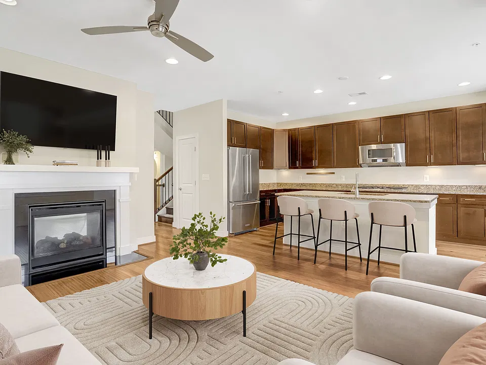 1418 Main Line Blvd #102