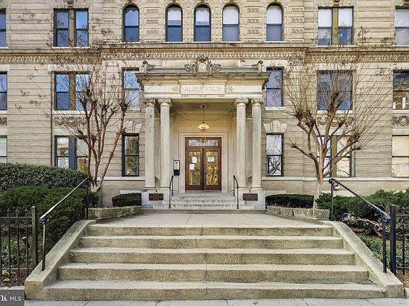 2nd image of 1830 17th St NW APT 501