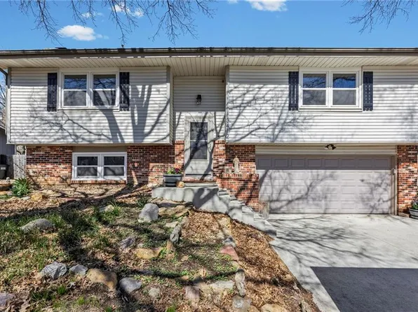 3412 W 9th Ct, Lawrence, KS 66049