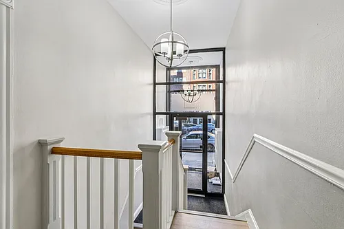 529 Beacon Street Photo 1