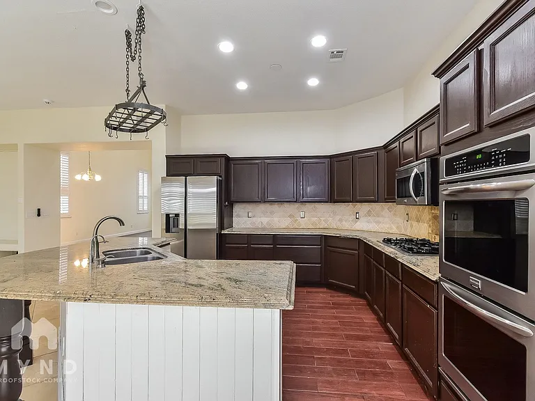 1440 Honey Lake St — Photo 10