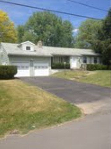 1st image of 140 Greenridge Dr