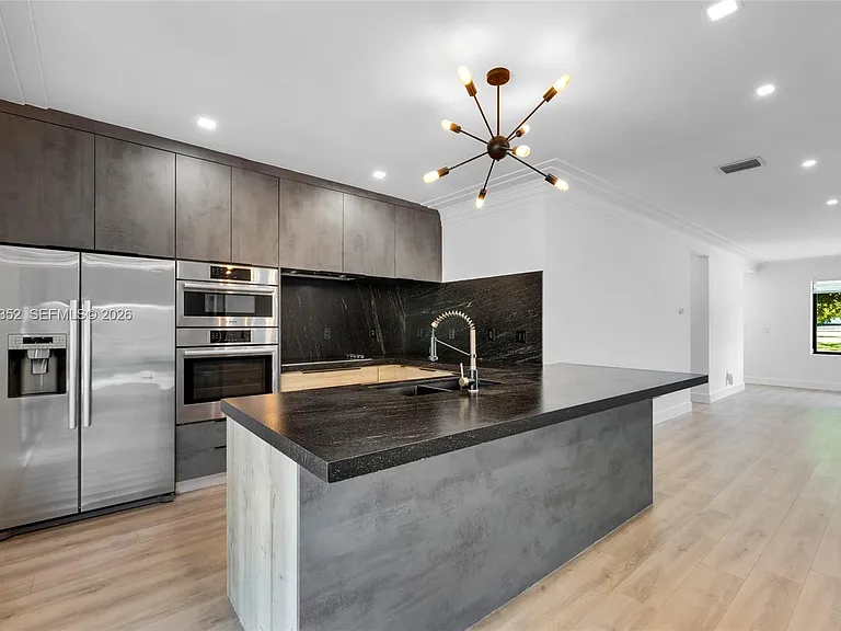 365 Fairway Dr — Photo 33