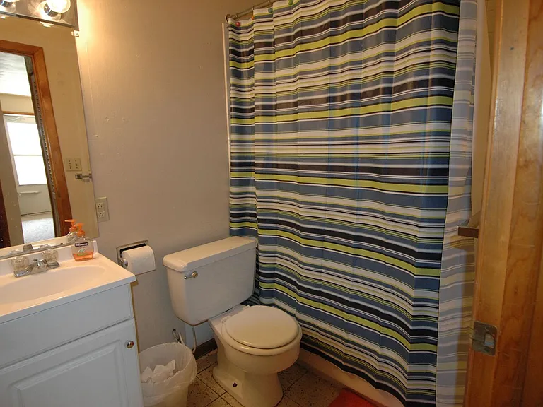 439 S River Rd — Photo 6