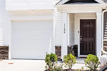 3 bed, 3.5 bath, 1860 sqft, $2,250 — Photo 4