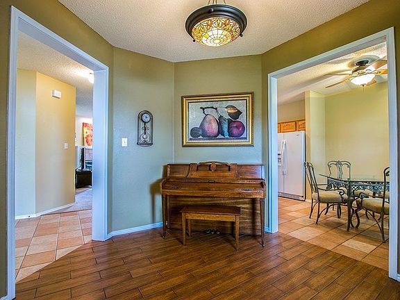 2nd image of 5206 Orlando Cir