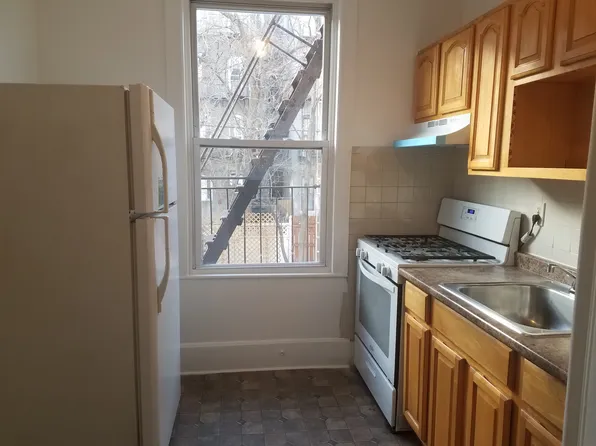 11 Hausman Street image 12 of 19