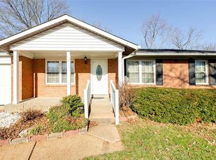 2749 Firelight Dr, Saint Louis, MO