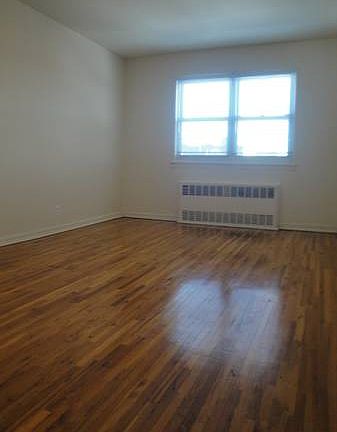 5th image of 3019 34th St #3