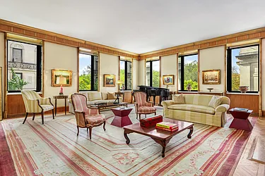 990 5th Avenue, #4/5